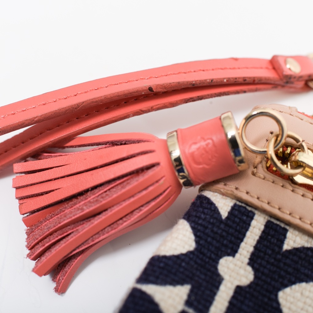*3for$25/ 5for$39 Spartina 449 Hilton Head Wristlet Navy Cream Coral Geometric - Picture 4 of 13